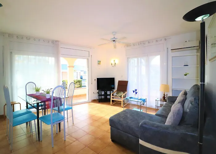 Apartment In Near Sandy Roses